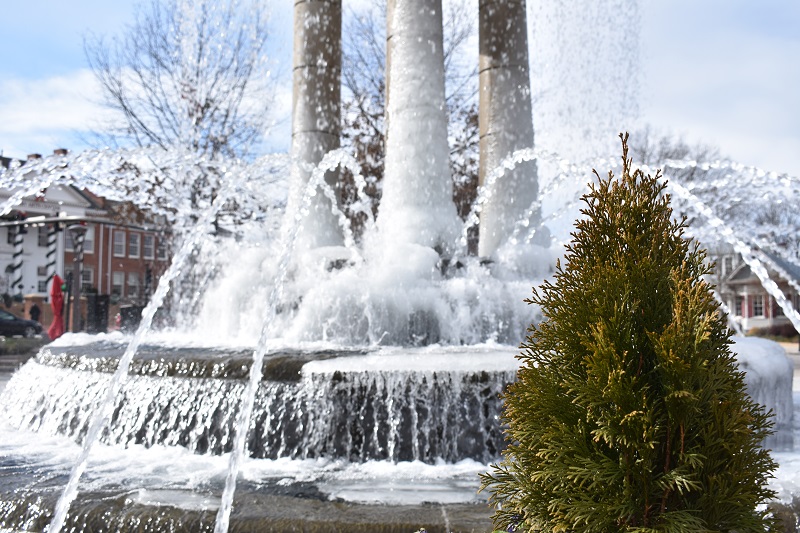 Winter Picture of Fountain in Downtown Park