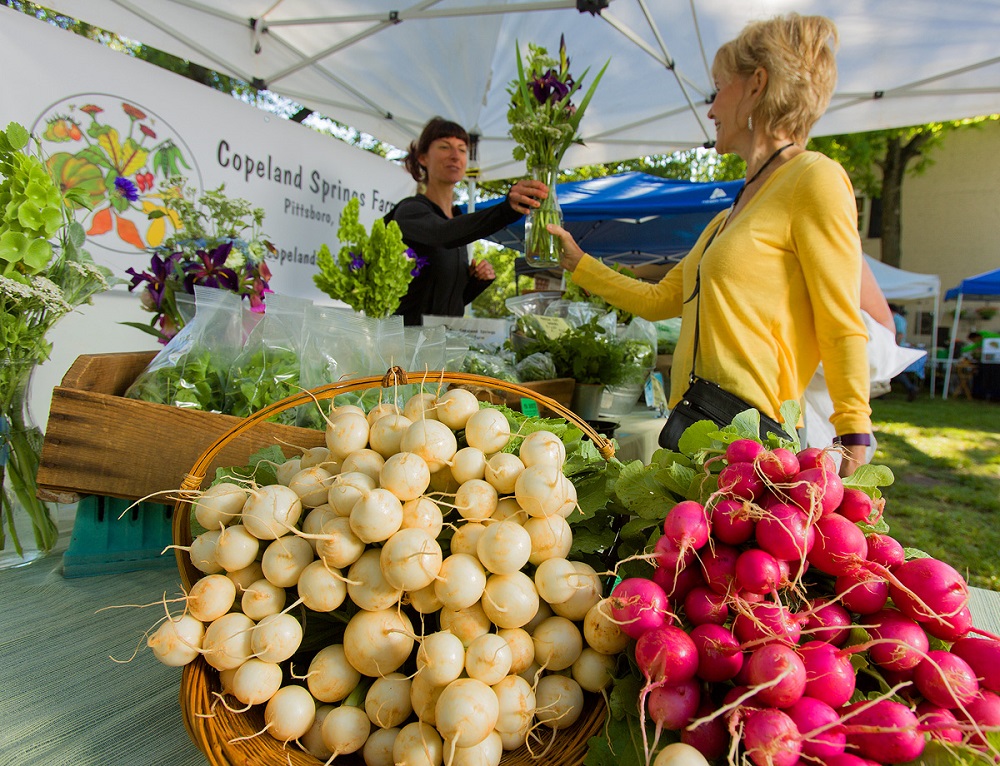 Woman shopping at Farmer's Market