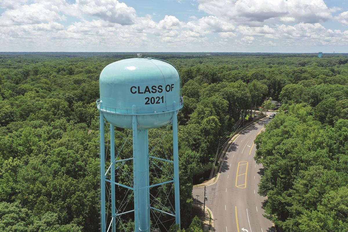 Class of 2021 on Maynard water tank