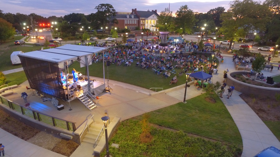 Aerial shot of crowd at Downtown Park concert